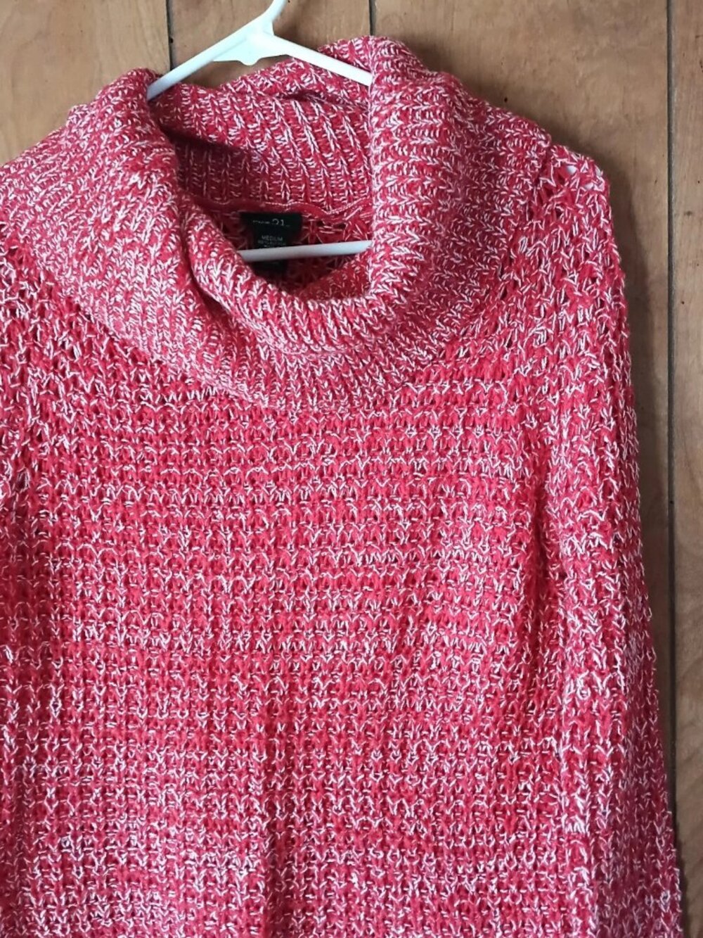 Rue21 Women’s Medium Red White Marled Knit Cowl Neck Sweater - Picture 2 of 4